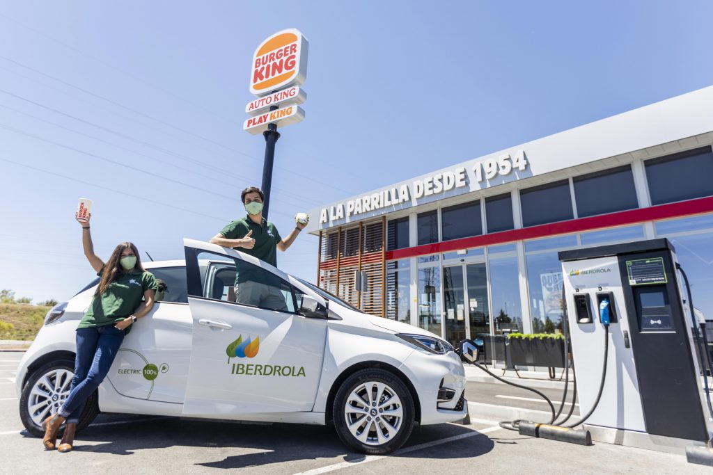 coche electrico en burger king