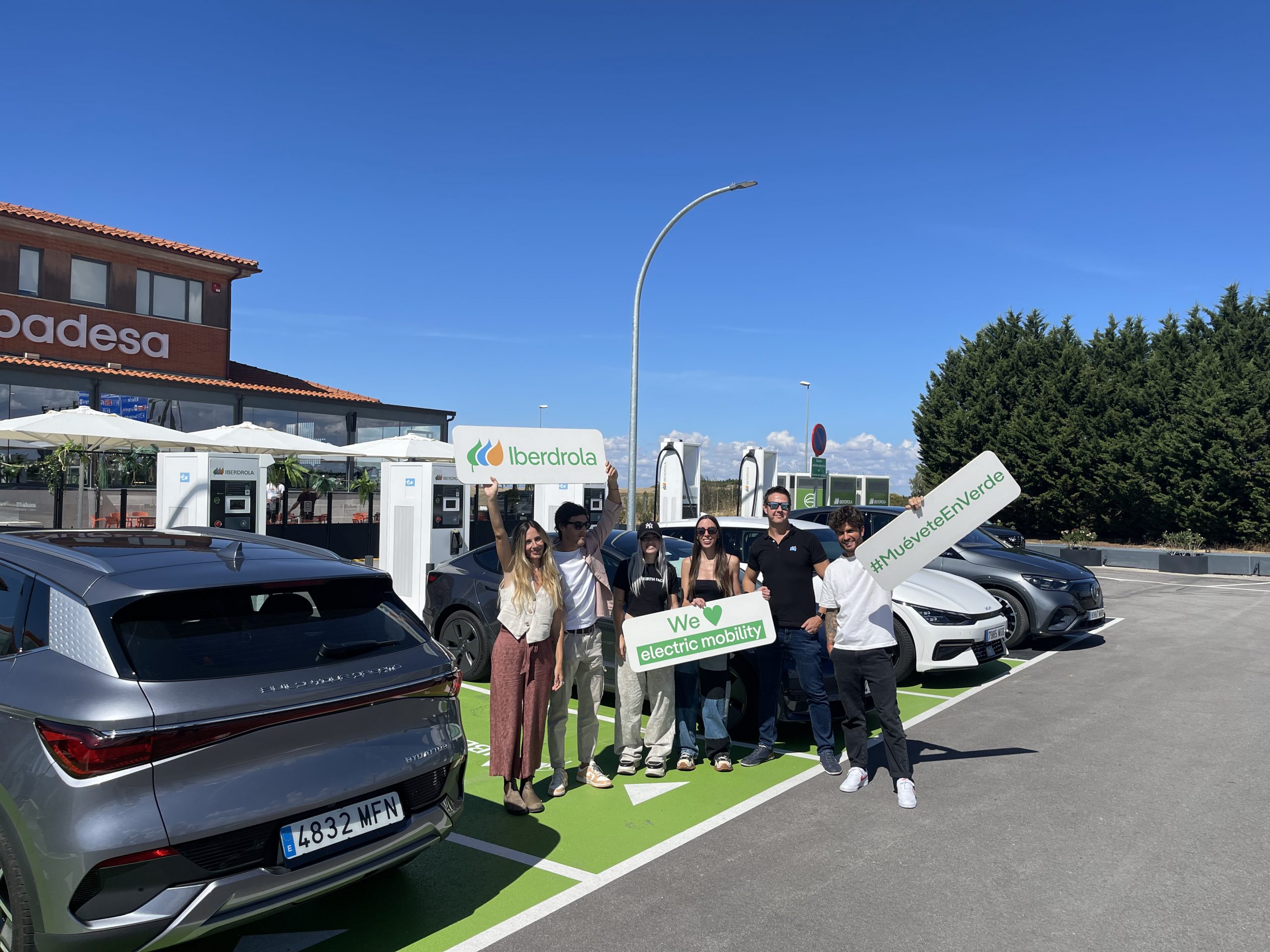 influencers en coche eléctrico